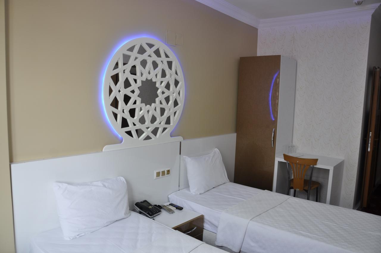 Ugur Otel Mersin  Buitenkant foto