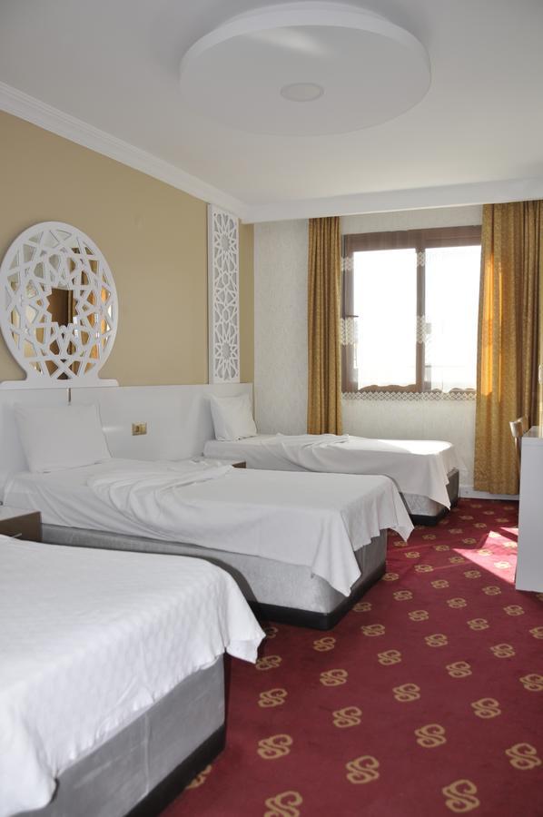 Ugur Otel Mersin  Buitenkant foto