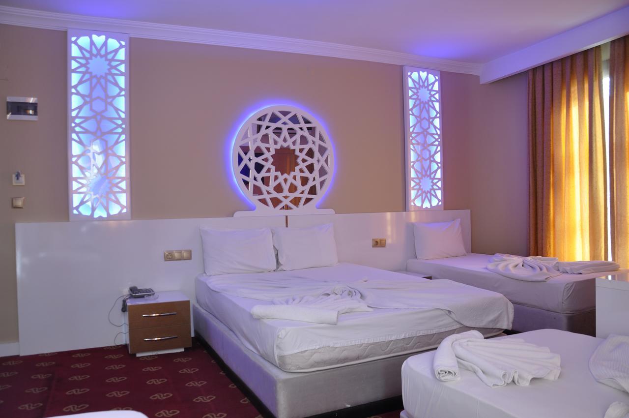 Ugur Otel Mersin  Buitenkant foto