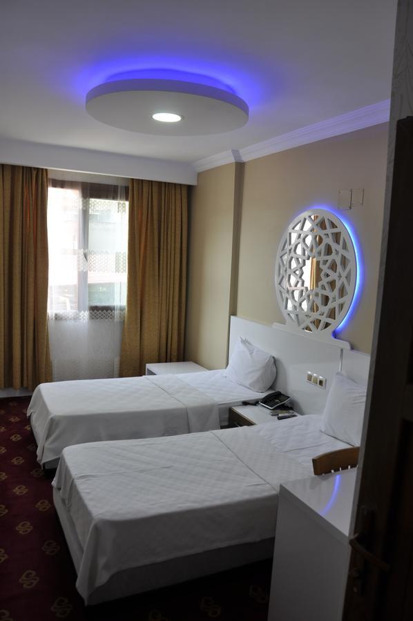 Ugur Otel Mersin  Buitenkant foto