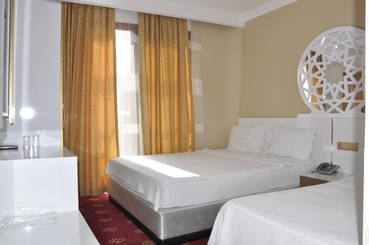 Ugur Otel Mersin  Buitenkant foto