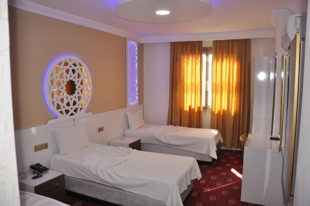 Ugur Otel Mersin  Buitenkant foto
