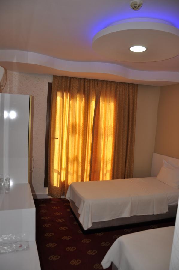 Ugur Otel Mersin  Buitenkant foto