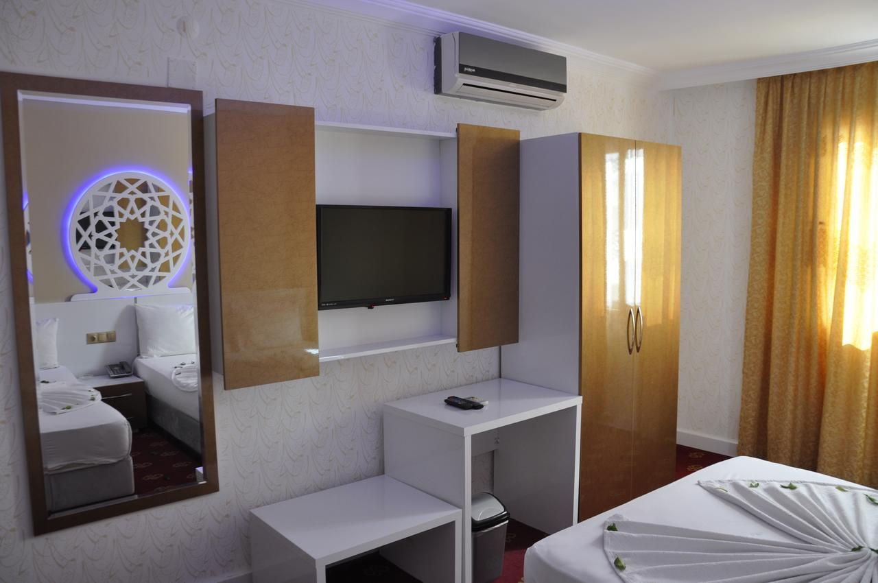 Ugur Otel Mersin  Buitenkant foto