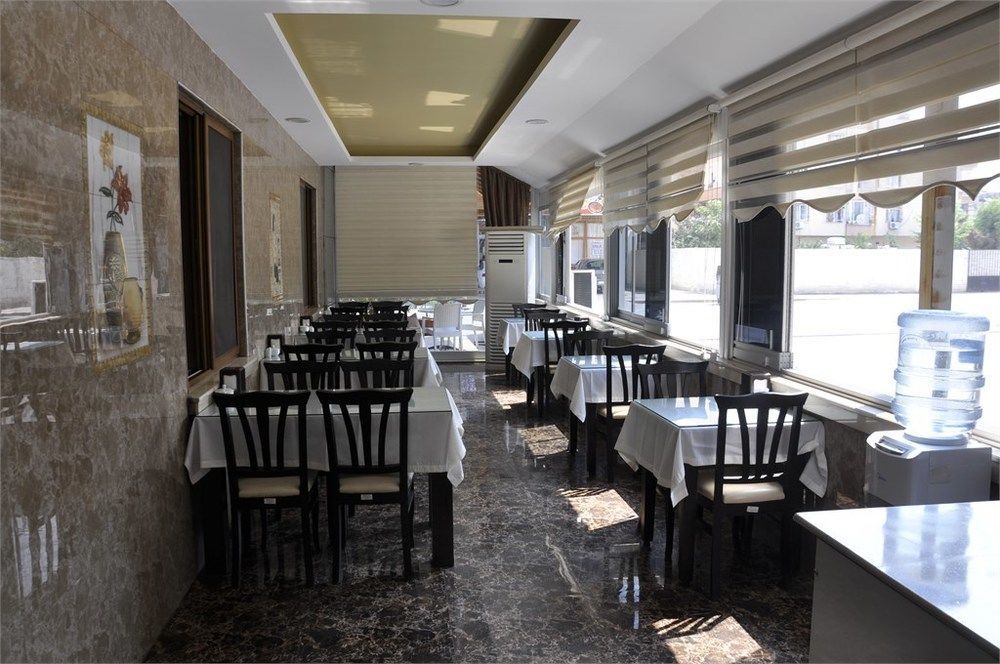 Ugur Otel Mersin  Buitenkant foto